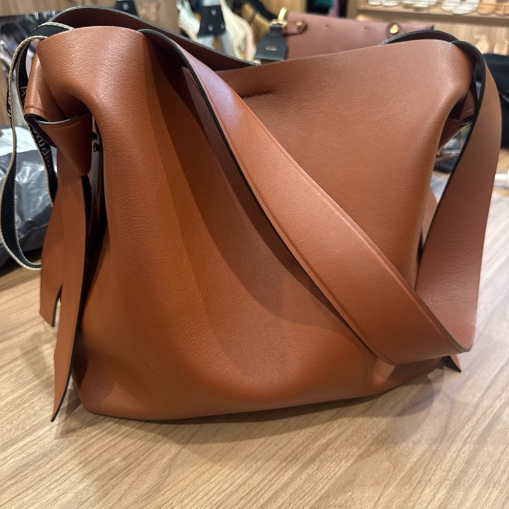 Acne Studios Camel Brown Leather Tote - Picture 5 of 12